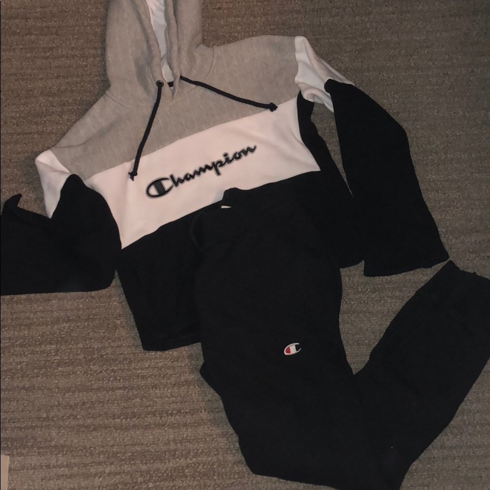 Champion set hoodie and sweat pants